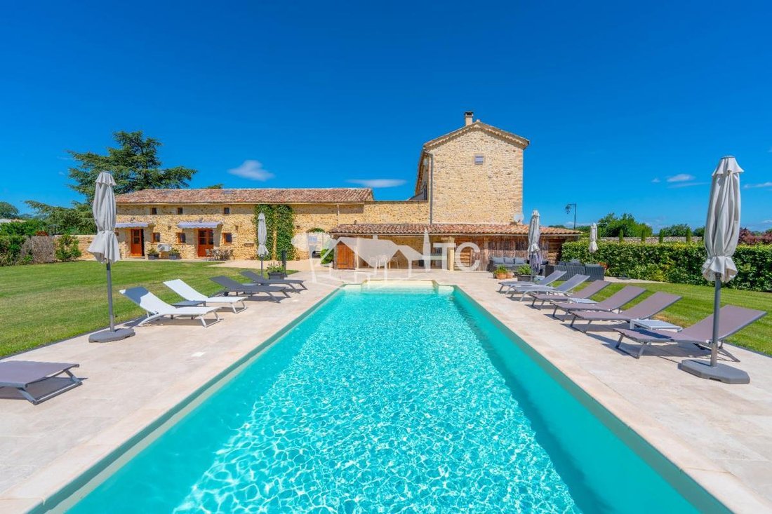 Maison à Barjac, Occitanie, France 1 - 18880849