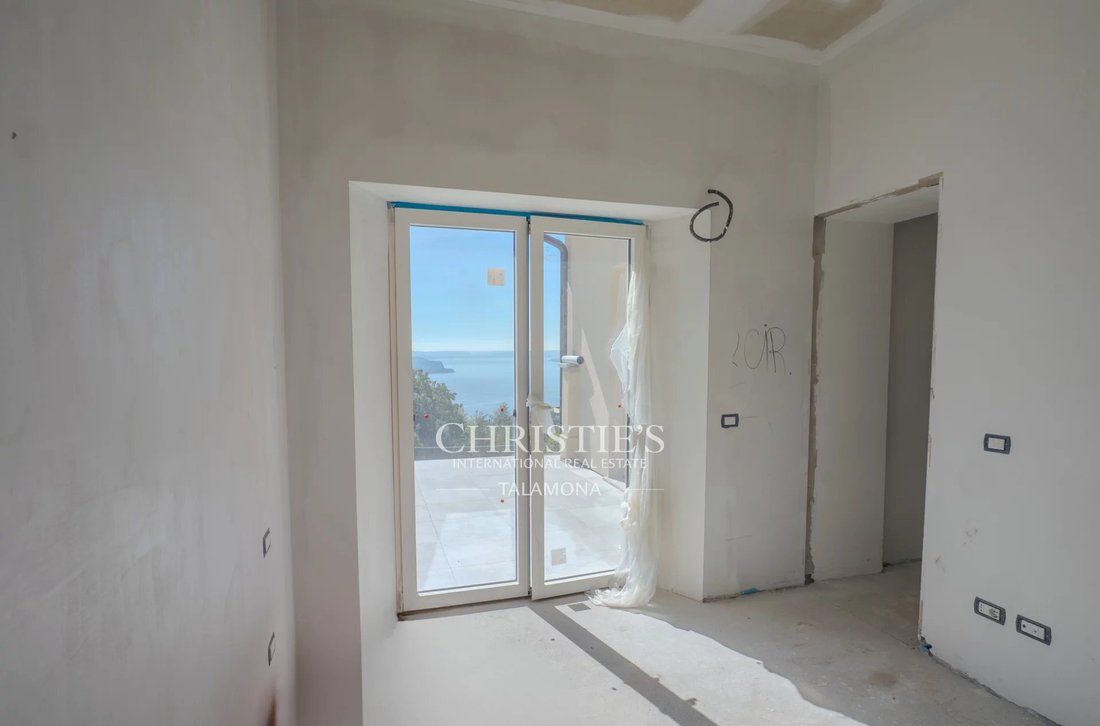 Apartment in Arizzano, Piedmont, Italy 2 - 17735835