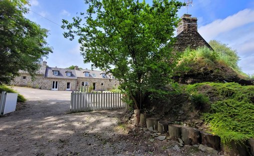 Haus in Le Haut-Corlay, Bretagne, Frankreich 1