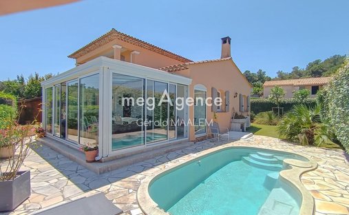 Haus in Centre Ville, Cogolin, Frankreich 1