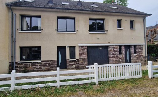House in Est et Sud, Le Rheu, France 1