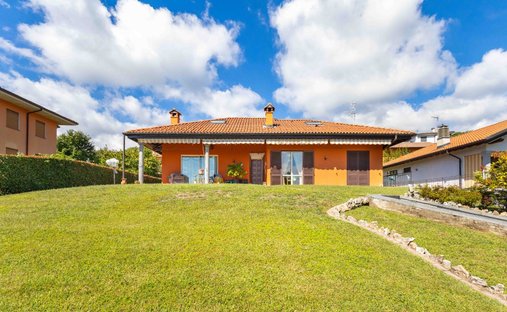 Villa in Capriglio, Piemont, Italien 1