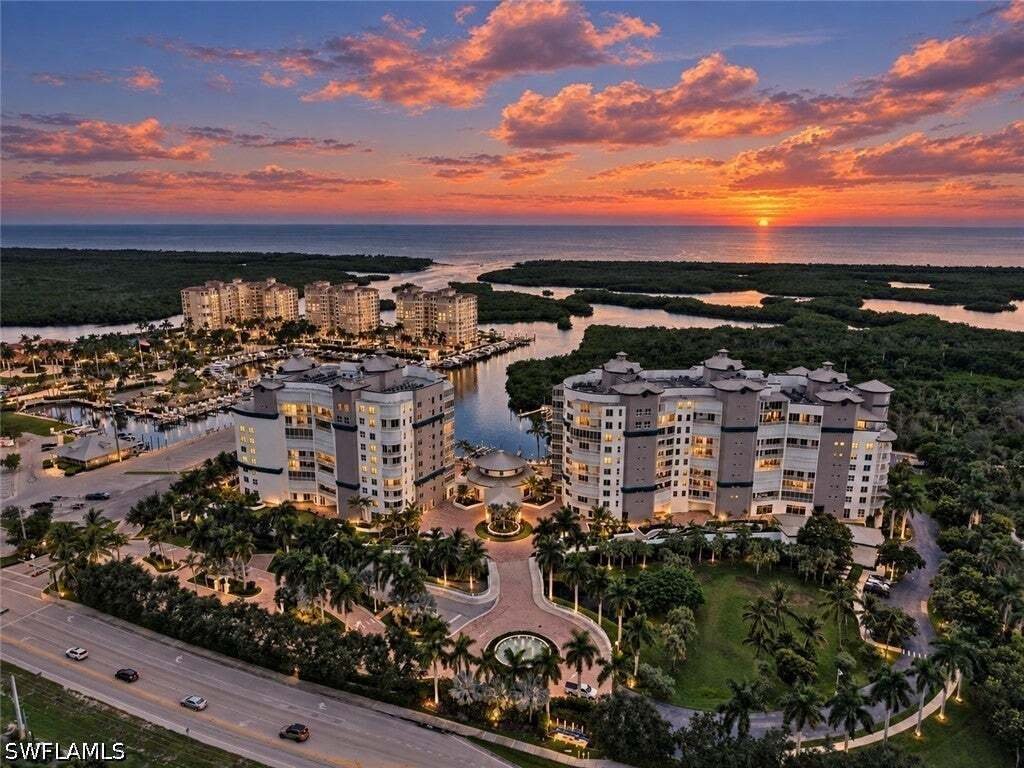 Condo in Bonita Springs, Florida, United States 2 - 18878899