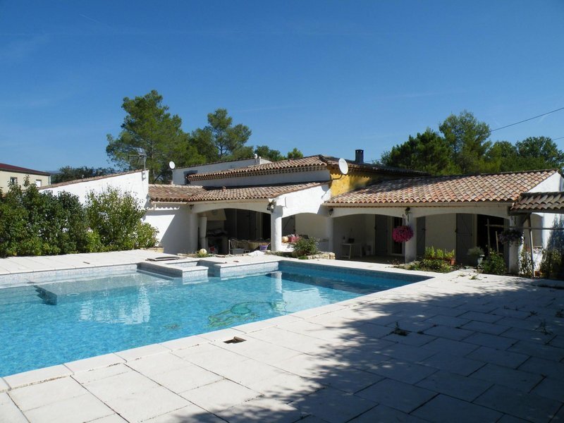 Haus in Tourrettes, Provence-Alpes-Côte d'Azur, Frankreich 1 - 18882187