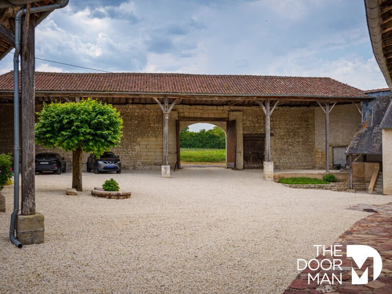 Casa en Les Trois-Moutiers, Nueva Aquitania, Francia 3 - 18891065