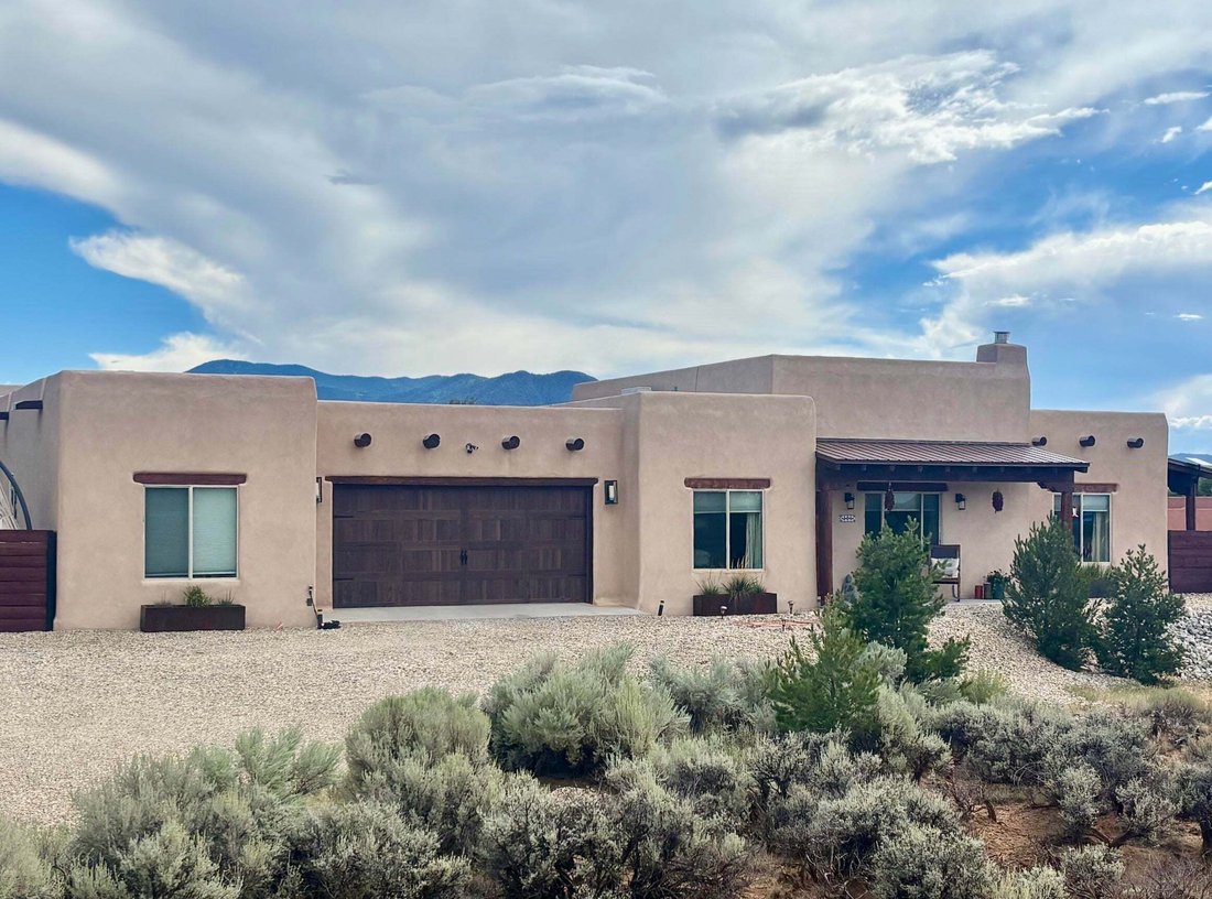 House in Taos, New Mexico, United States 1 - 18888308