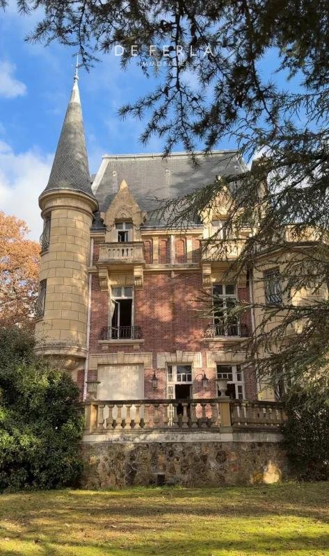 House in Le Vésinet, Ile-de-France, France 2 - 18883134