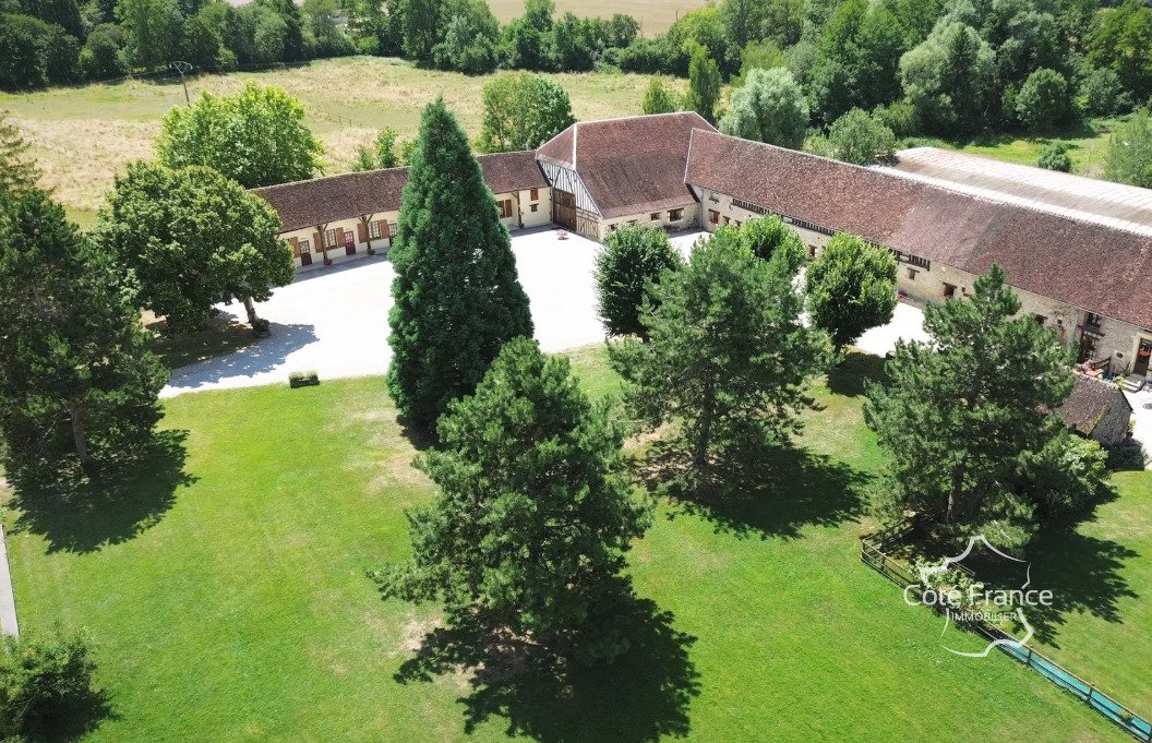 Landhaus in Vanlay, Grand Est, Frankreich 2 - 18881267