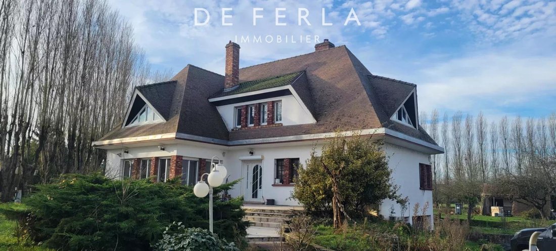 Casa en Mandres-les-Roses, Isla de Francia, Francia 1 - 18883840
