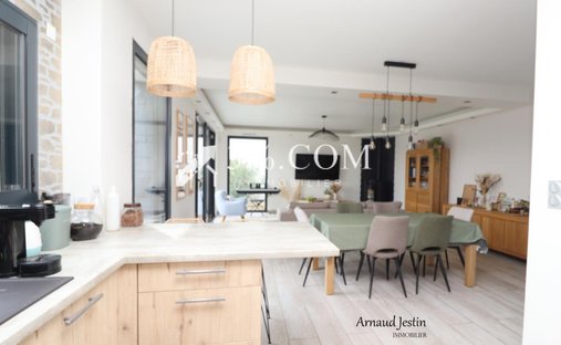 House in Ouest, Bruz, France 1