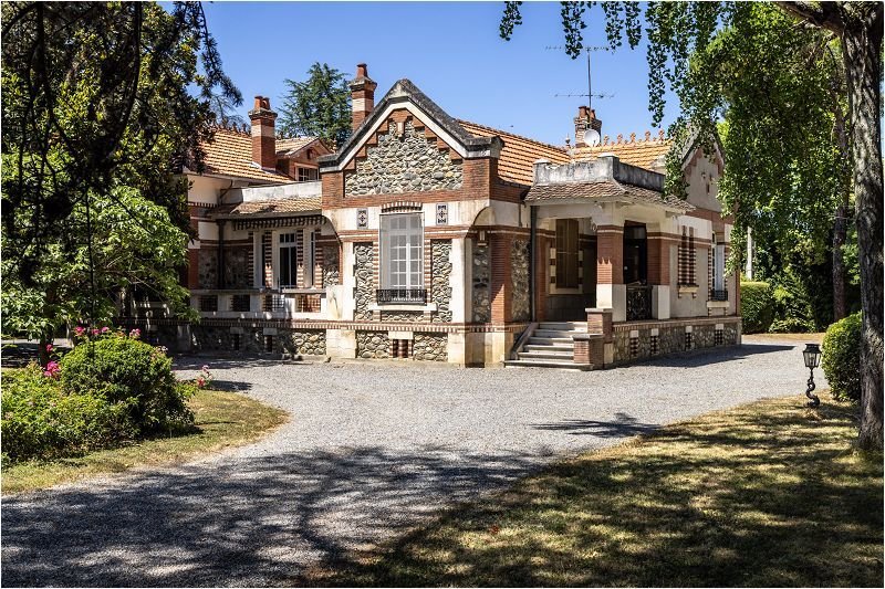 Villa en Carbonne, Occitania, Francia 1 - 18880923