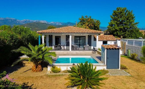House in Prunelli-di-Fiumorbo, Corsica, France 1