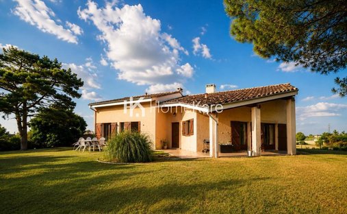 House in Daux, Occitania, France 1