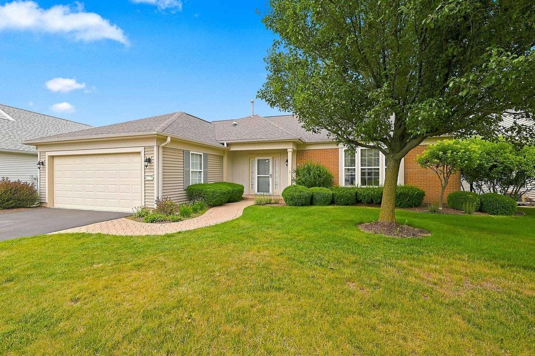 House in Huntley, Illinois, United States 1 - 18889618