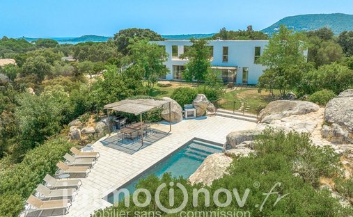 House in Sainte-Lucie-de-Porto-Vecchio, Corsica, France 1