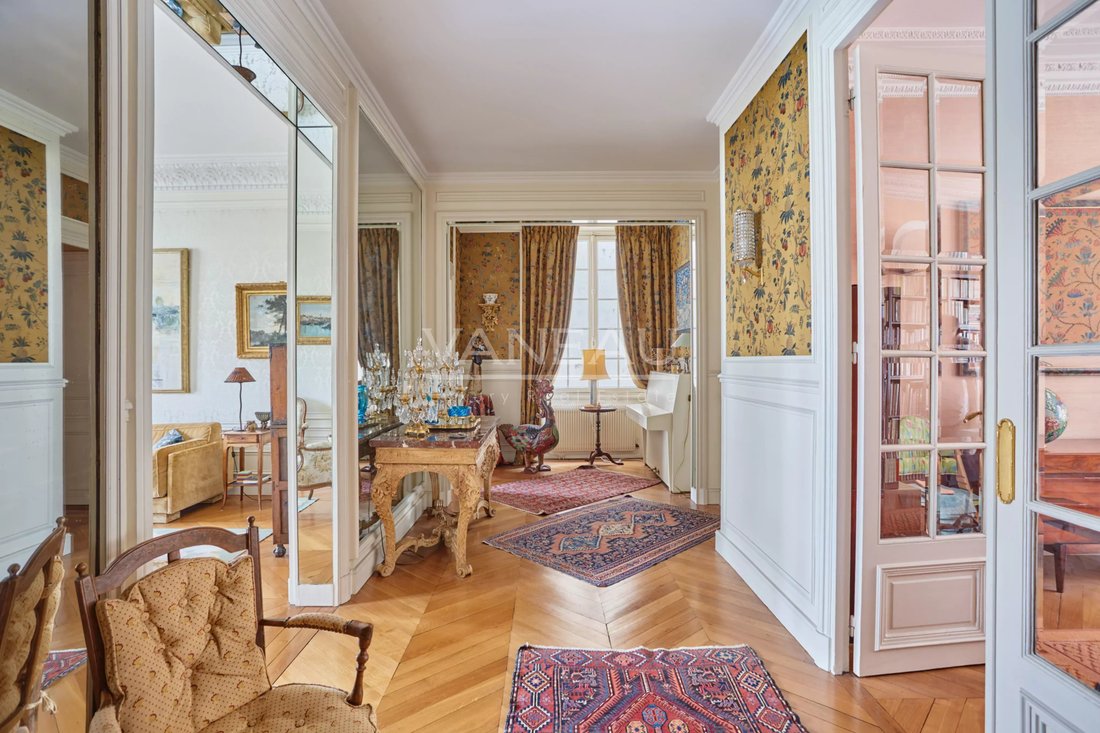 Wohnung in Militärschule, Paris 7e Arrondissement, Paris 4 - 18891387