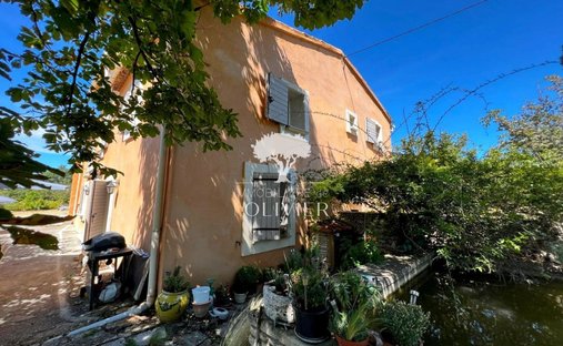 House in Villars, Provence-Alpes-Côte d'Azur, France 1
