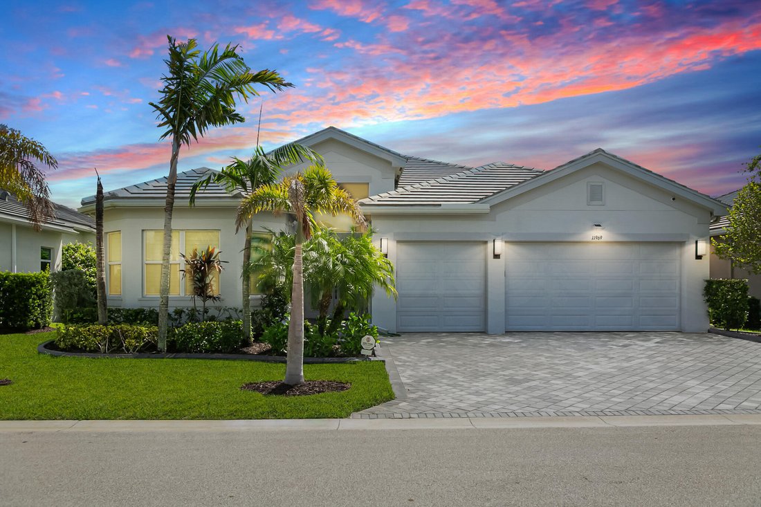House in Port St. Lucie, Florida, United States 1 - 18889901