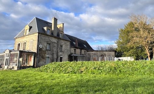 Haus in Est et Sud, Le Rheu, Frankreich 1