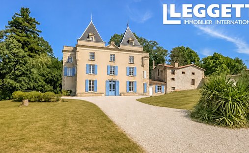 Château à Exireuil, Nouvelle-Aquitaine, France 1