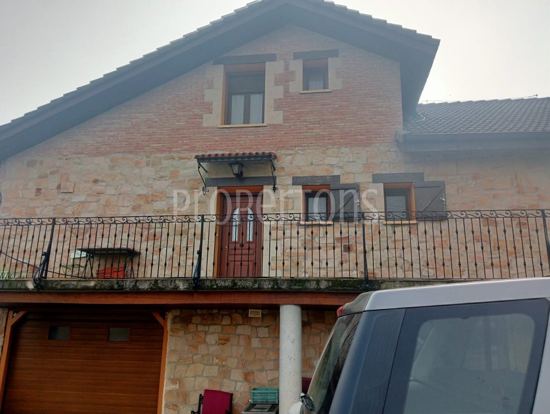 Townhouse in Condado de Trevino, Castile and Leon, Spain 3 - 18892037