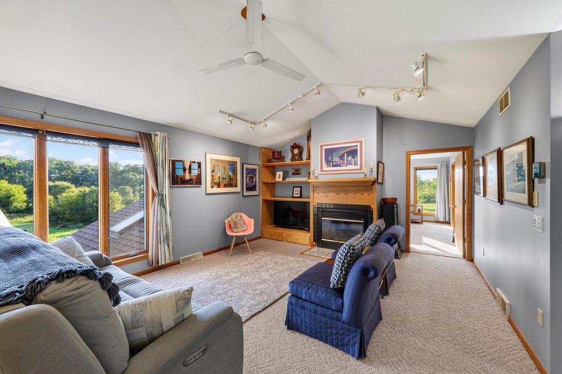 House in Mount Horeb, Wisconsin, United States 5 - 18878883