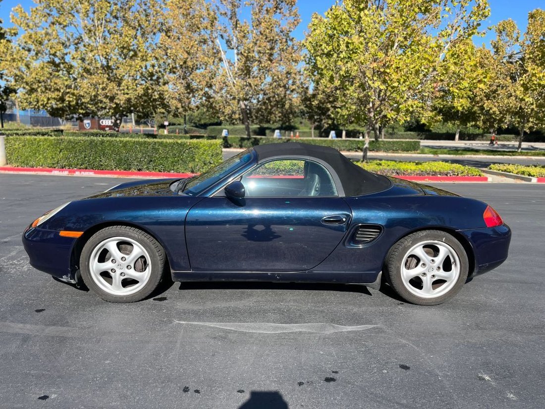 Cabriolet in San Jose, CA, United States 3 - 18892087