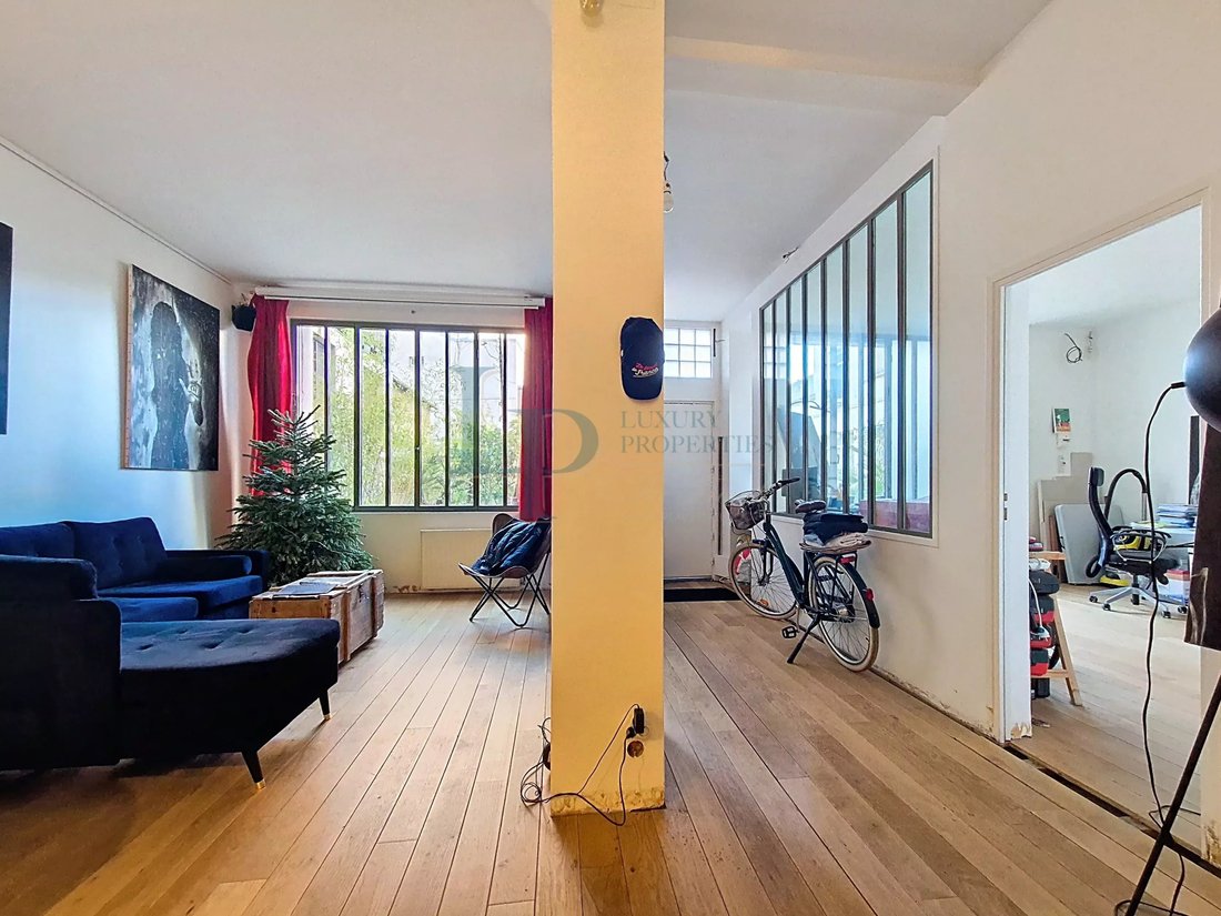 Apartment in Paris 19e Arrondissement, Paris, France 1 - 18885022