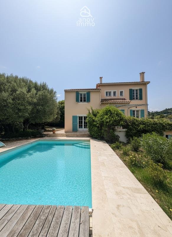 Villa in Le Castellet, Provence-Alpes-Côte d'Azur, France 1 - 18883589