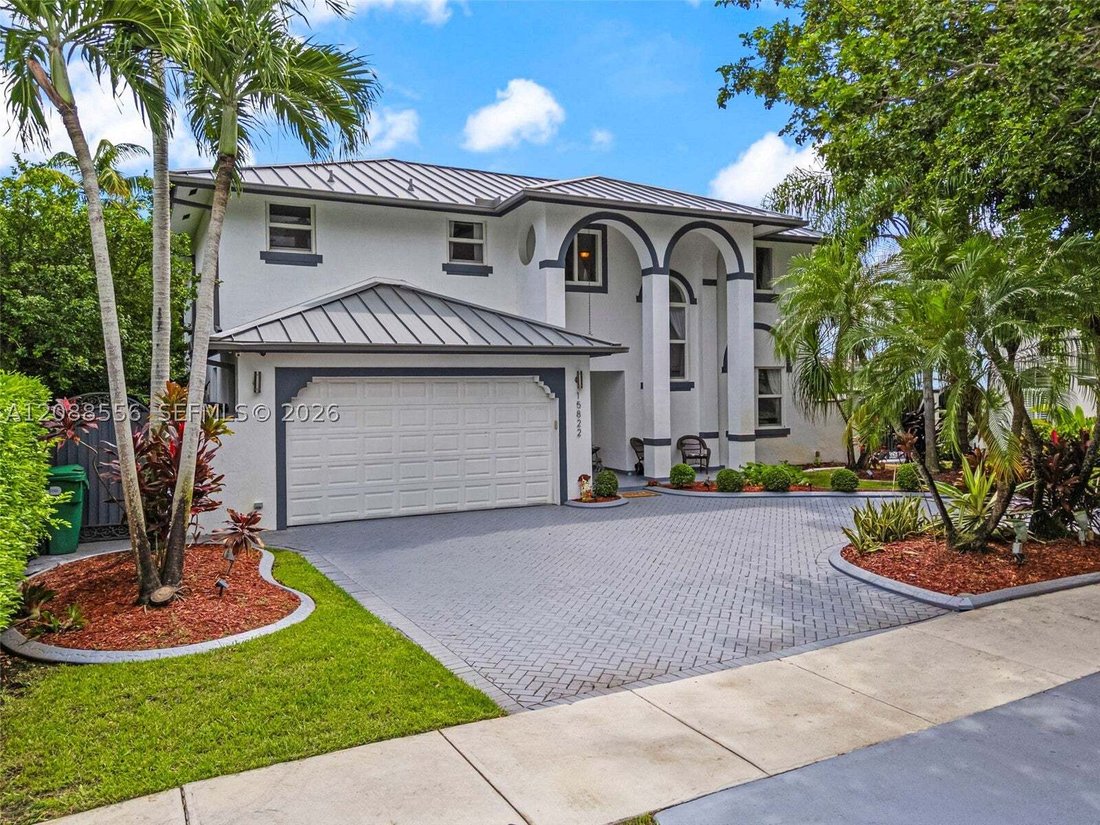 House in Miami, Florida, United States 1 - 18889383