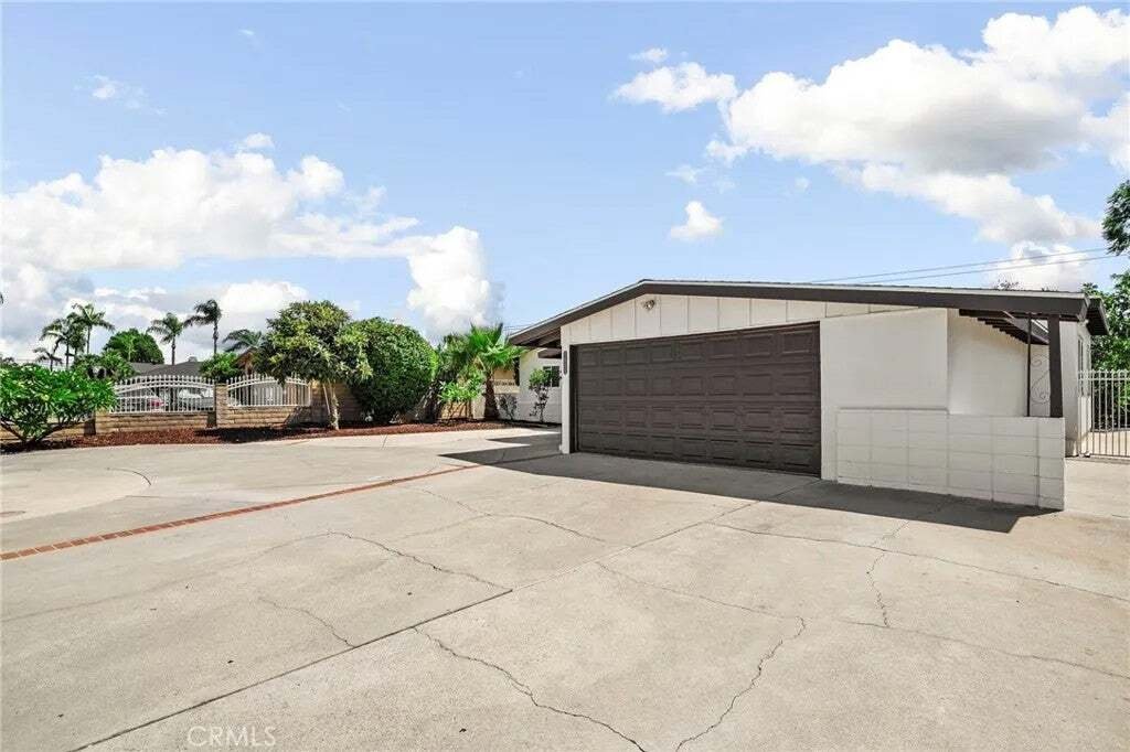 House in West Covina, California, United States 4 - 18879317