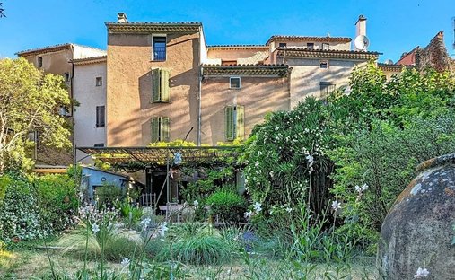 Casa en Correns, Provenza-Alpes-Costa Azul, Francia 1