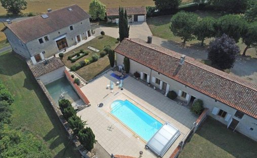 Haus in Blanzay, Neu-Aquitanien, Frankreich 1