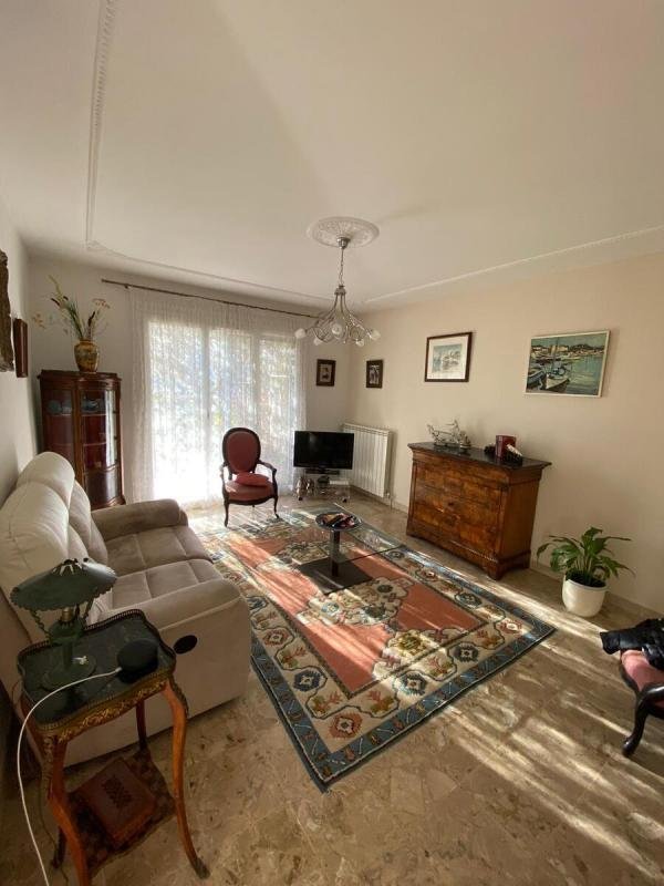 Casa en La Garde, Provenza-Alpes-Costa Azul, Francia 5 - 18882846