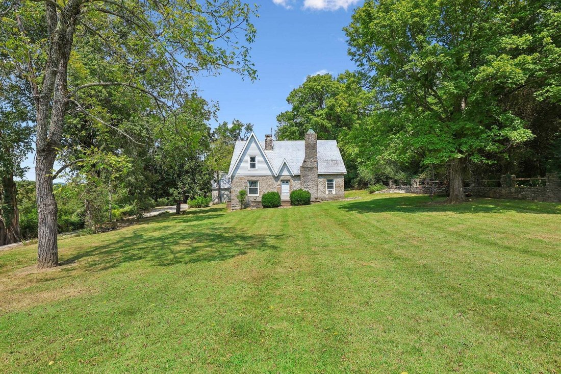 House in College Grove, Tennessee, United States 2 - 18889077