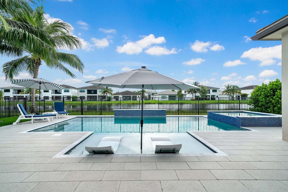 House in Boca Raton, Florida, United States 5 - 18889581