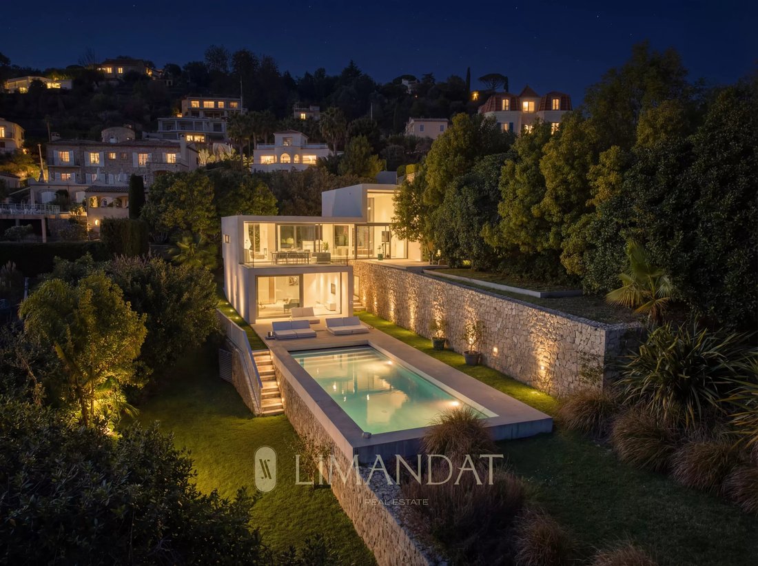 Villa in Cannes, Provence-Alpes-Côte d'Azur, France 1 - 17659290