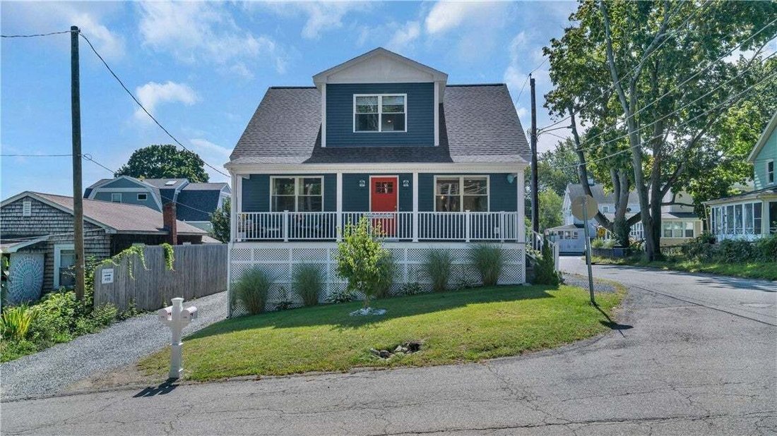 Condo in Bristol, Rhode Island, United States 1 - 18889926