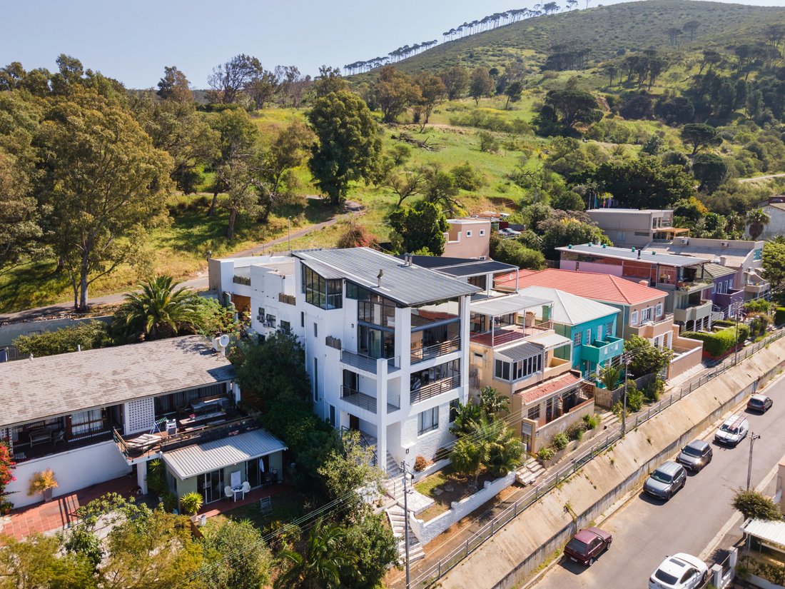 House in Schotsche Kloof, City Bowl, Cape Town 2 - 18886800