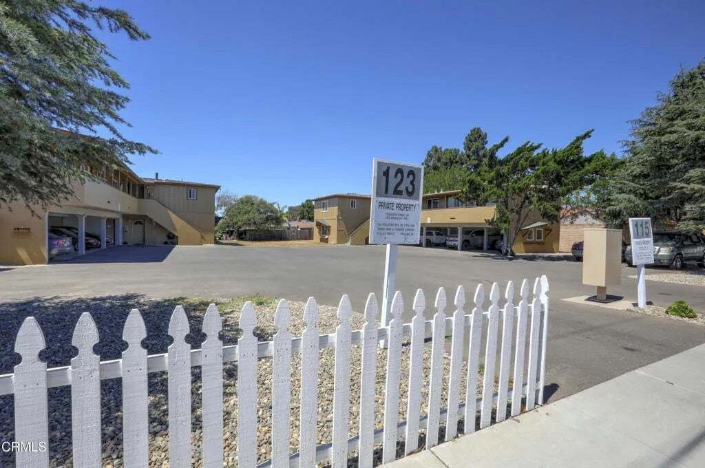 Santa Maria, California, United States 4 - 18890088