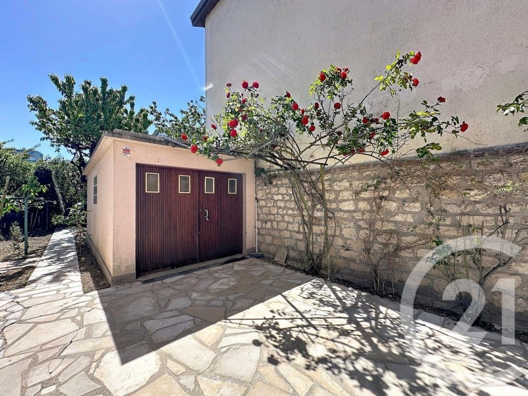 House in Vitry-sur-Seine, Ile-de-France, France 4 - 18883632