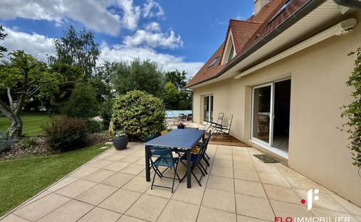 Casa a Mathieu, Normandia, Francia 1