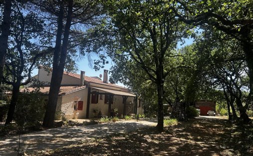 Villa en Sud Sud, Saint-Maximin-la-Sainte-Baume, Francia 1