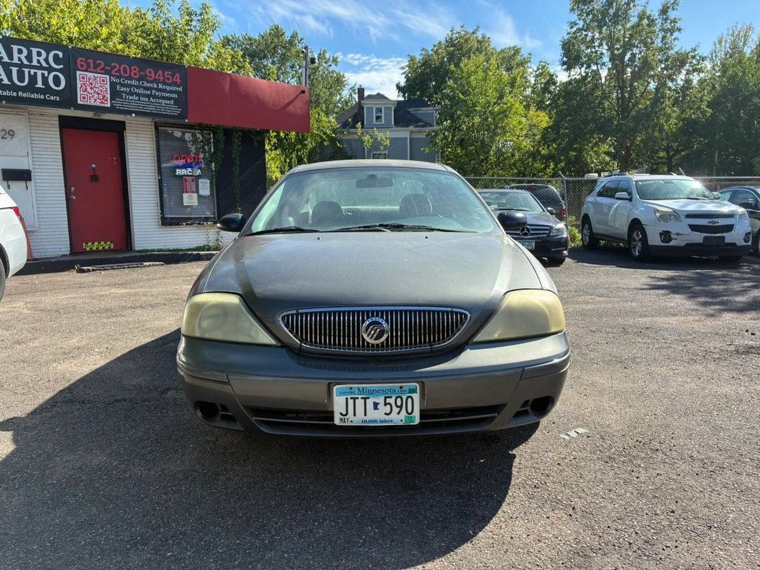 Sedan in Minneapolis, MN, United States 2 - 18892319