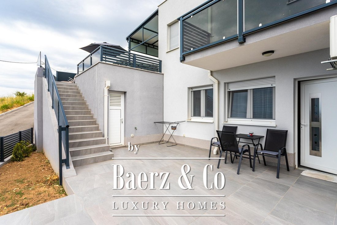 Townhouse in Miljevac, Split-Dalmatia County, Croatia 2 - 18890767