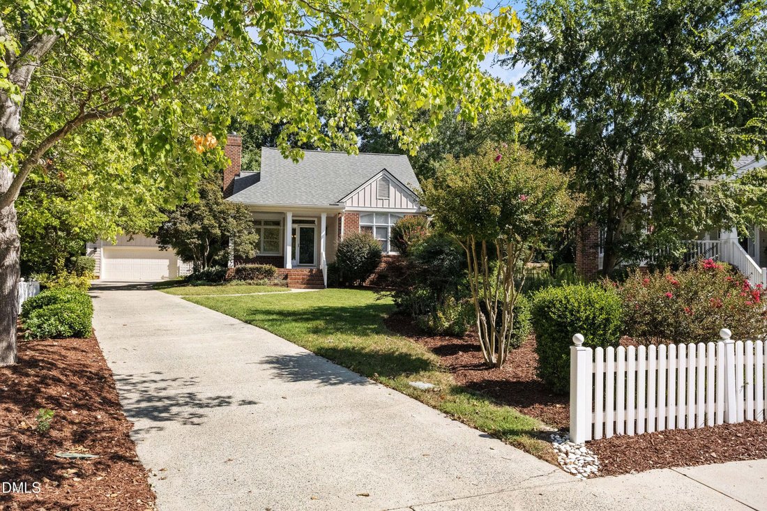 House in Chapel Hill, North Carolina, United States 3 - 18889456