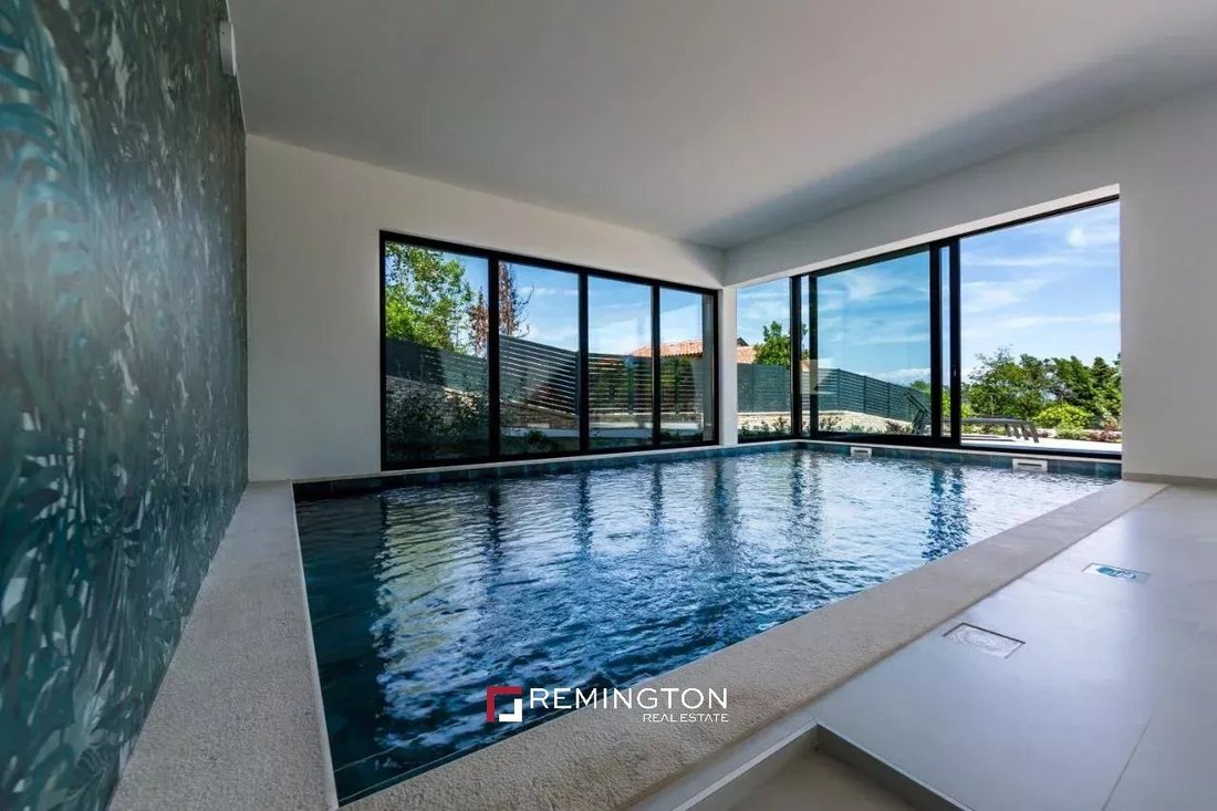 Villa in Grad Opatija, Primorje-Gorski Kotar County, Croatia 3 - 14572294