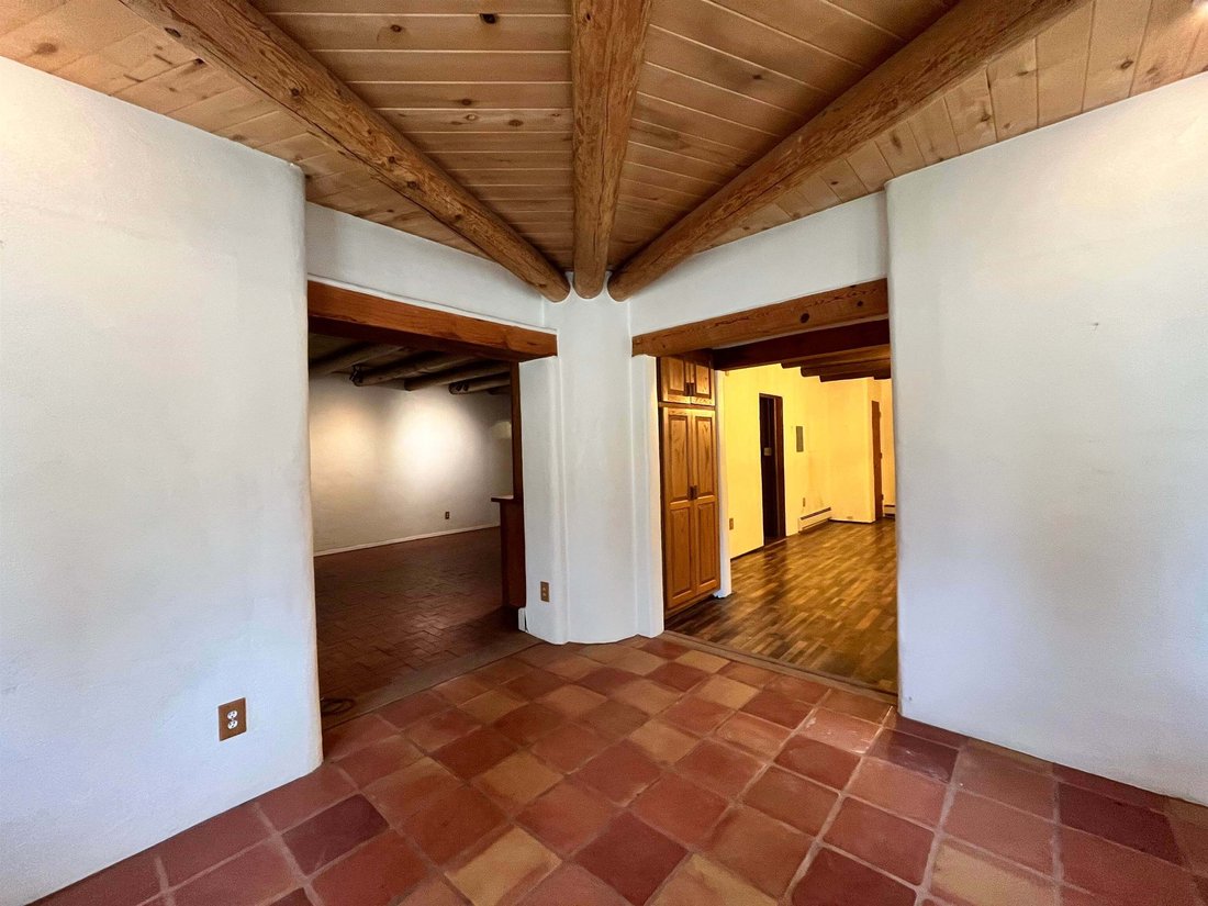 House in Ranchos de Taos, New Mexico, United States 5 - 18888129
