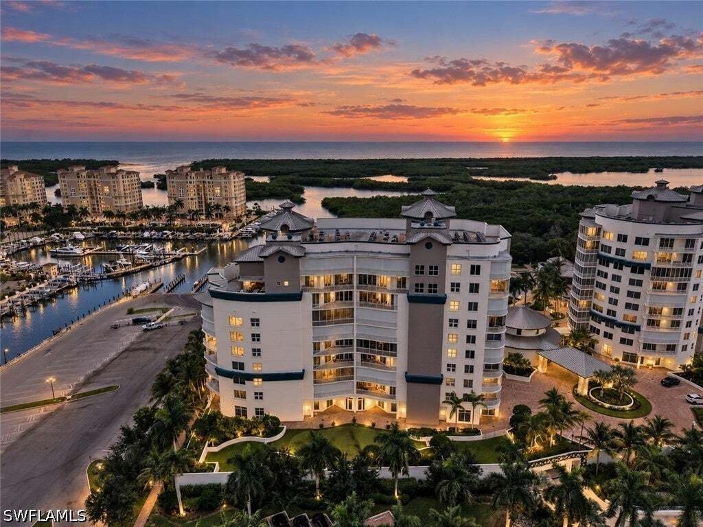 Condo in Bonita Springs, Florida, United States 1 - 18878899