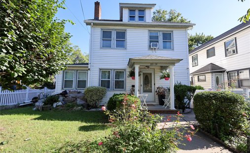 House in New York, New York, United States 1
